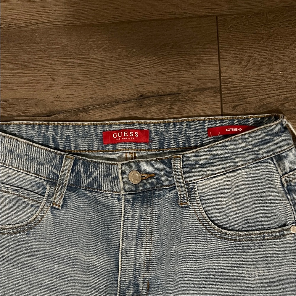 Guess "Boyfriend" fit jeans in a light-wash denim. - Picture 3 of 8